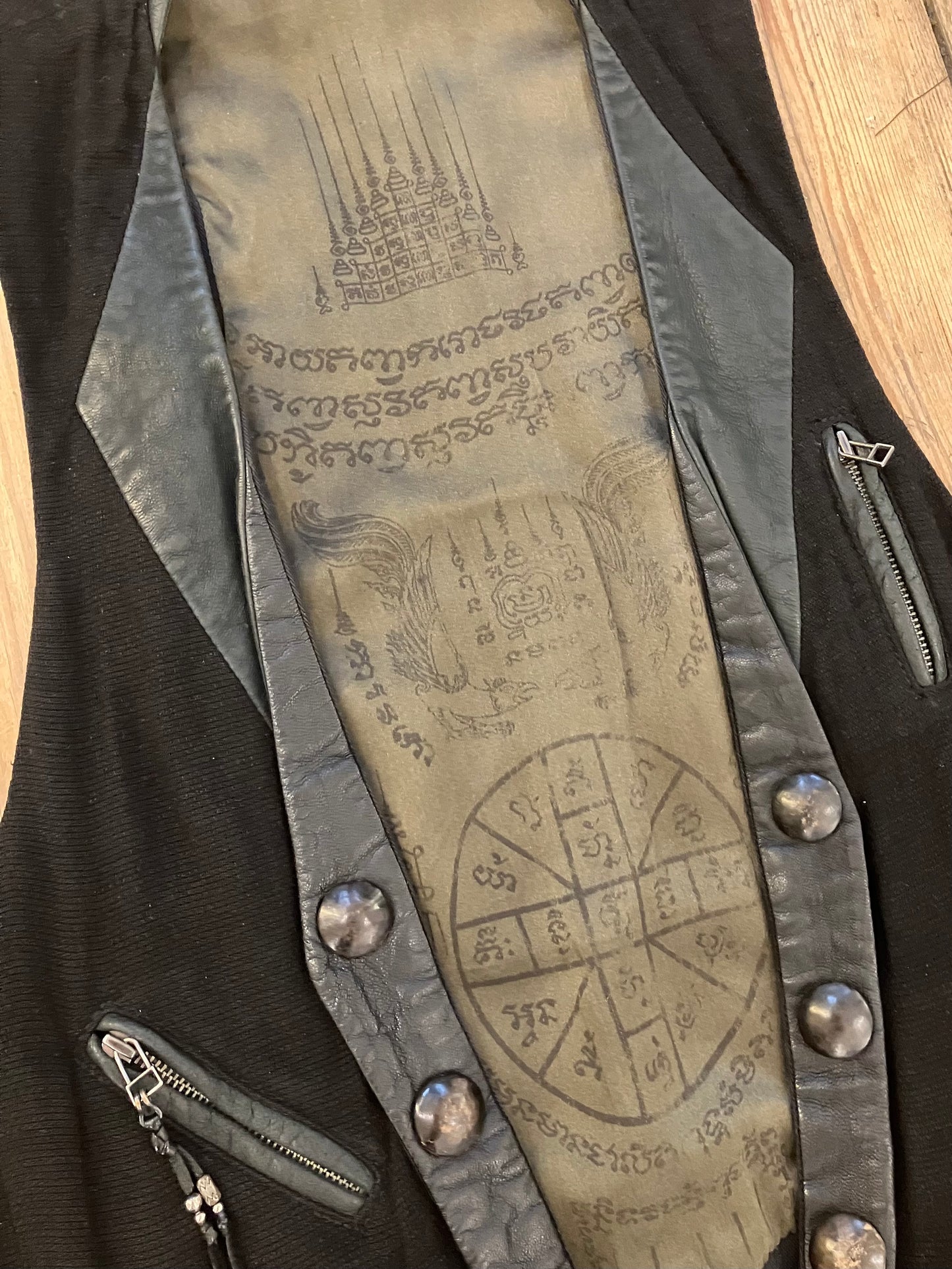 14th Addiction Amulet Leon Vest