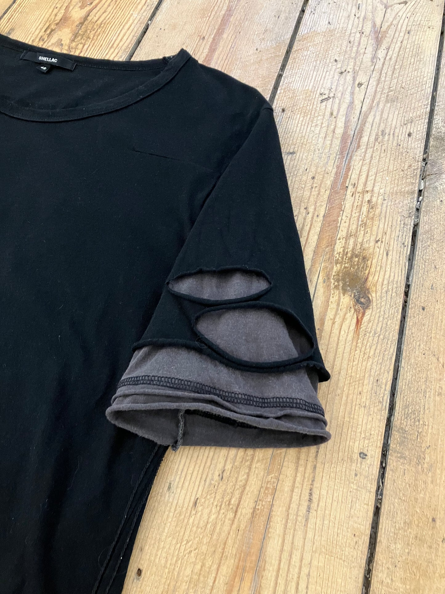 Shellac 2 Layers Distressed T-Shirt