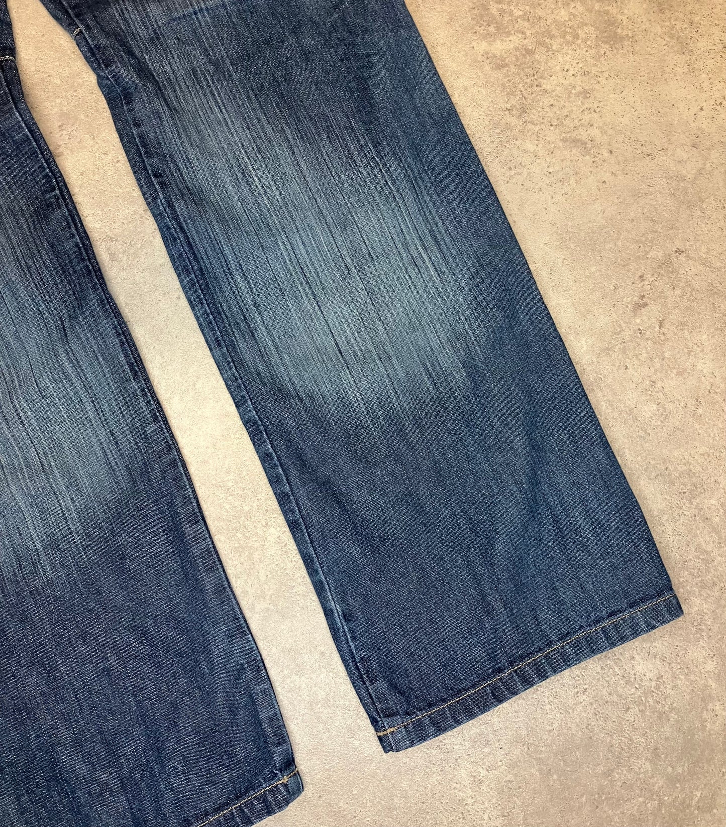 M+FG "GIRBOXING" Jeans