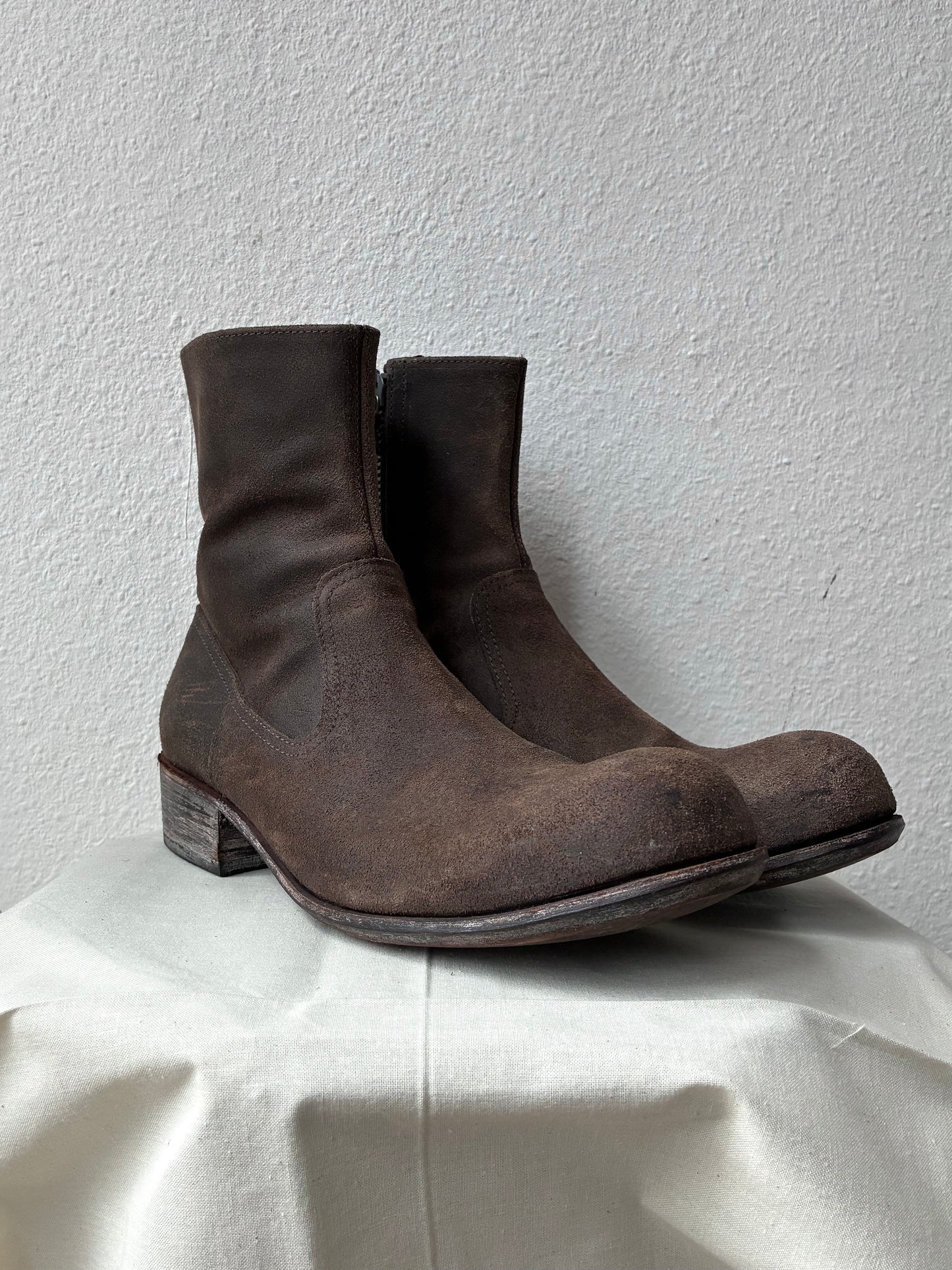 ATTACHMENT Split Leather Ankle Boots