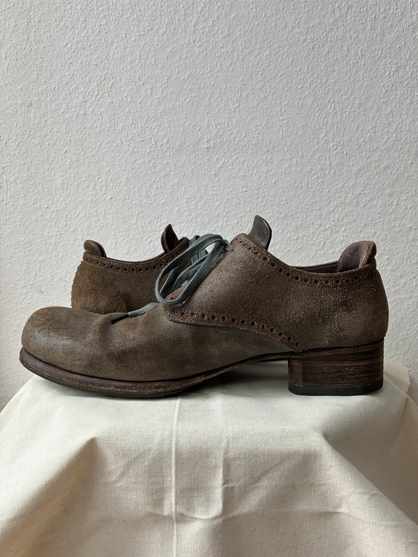 Devoa Reversed Leather Perforated Derby Shoes