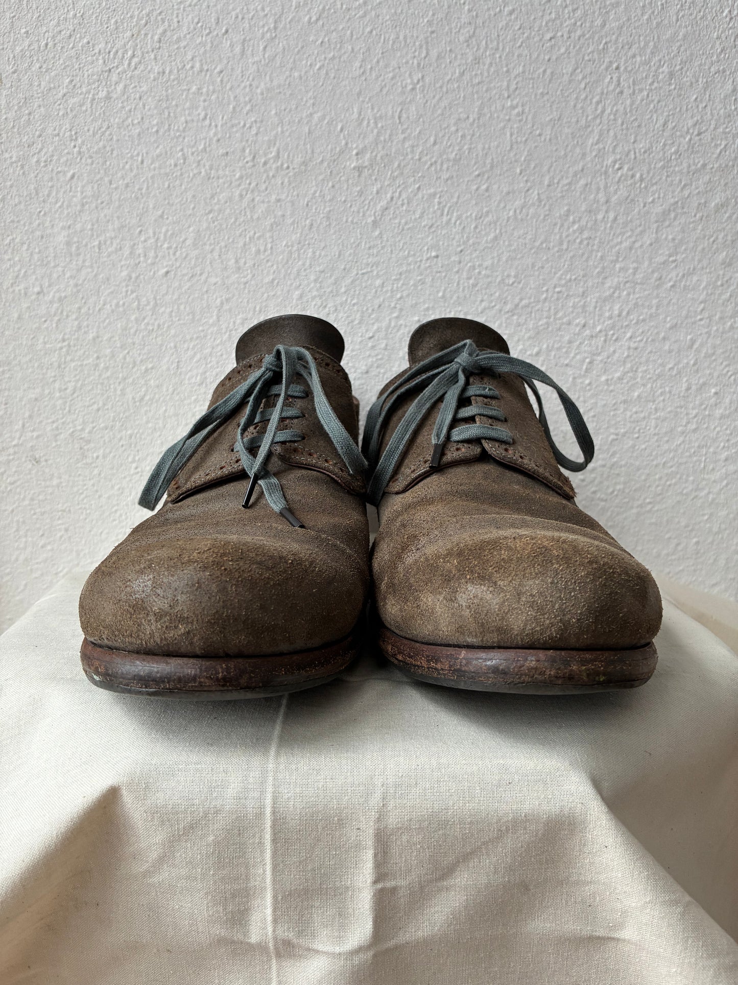 Devoa Reversed Leather Perforated Derby Shoes